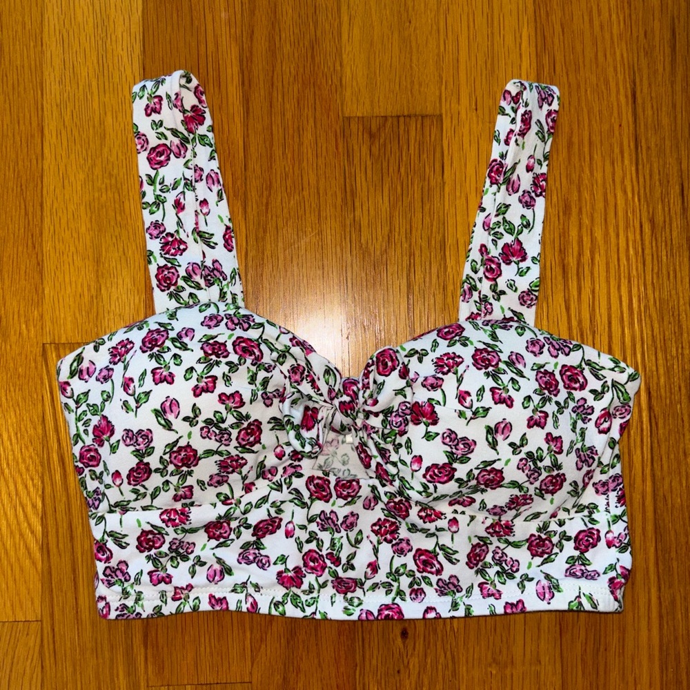 Bozzolo womens key hole crop top